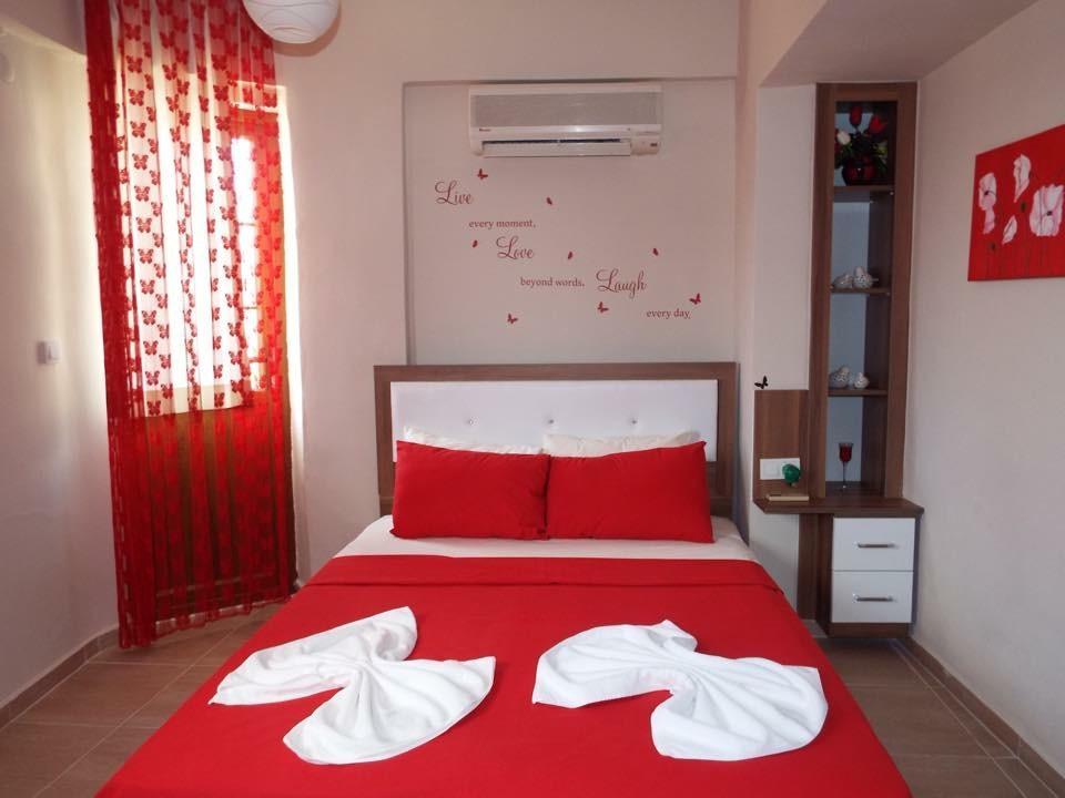 אולודניץ Paddys Apartments Ovacik מראה חיצוני תמונה